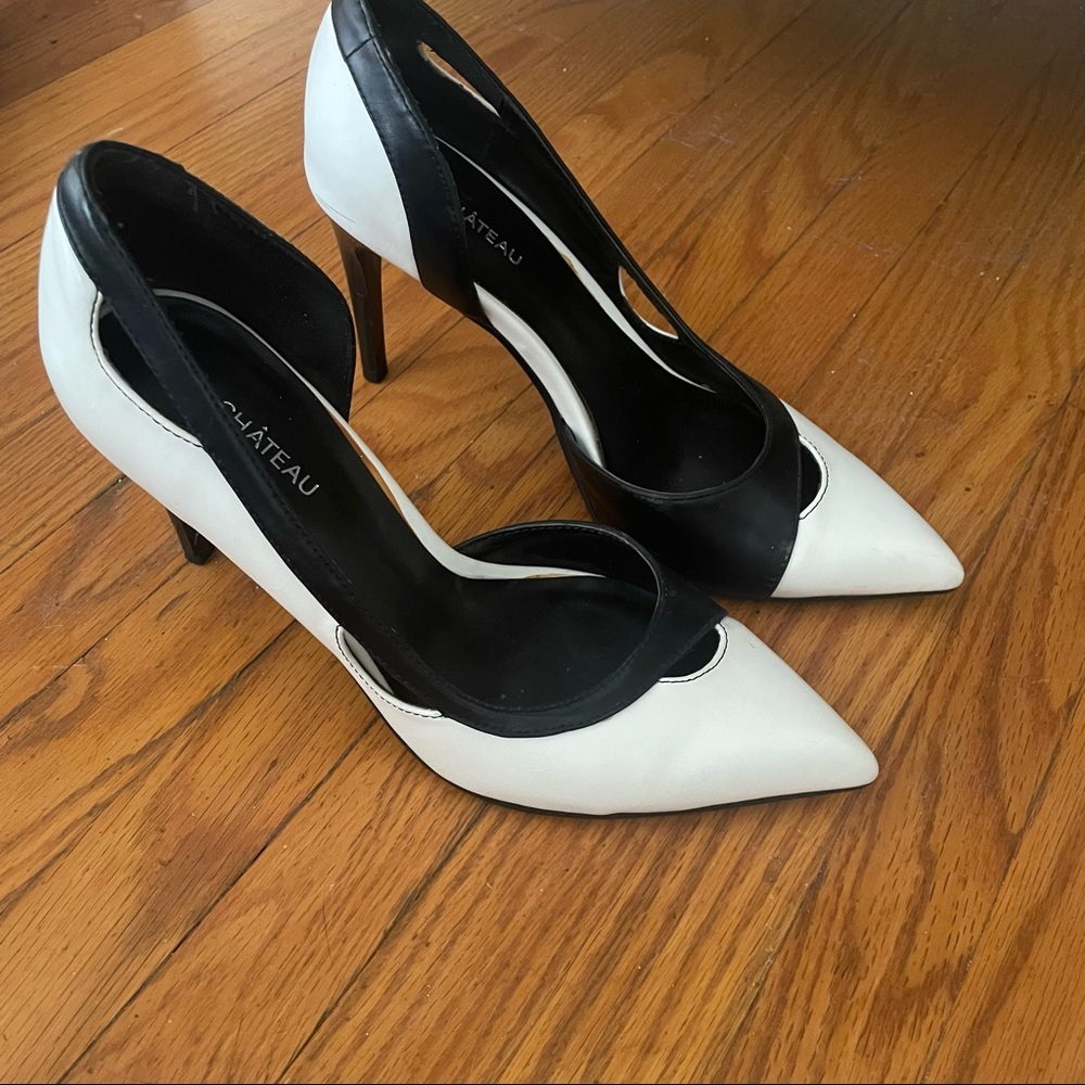 Pointed to Heels